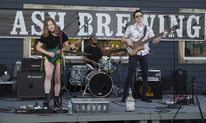 Erin Coburn at Knuckleheads